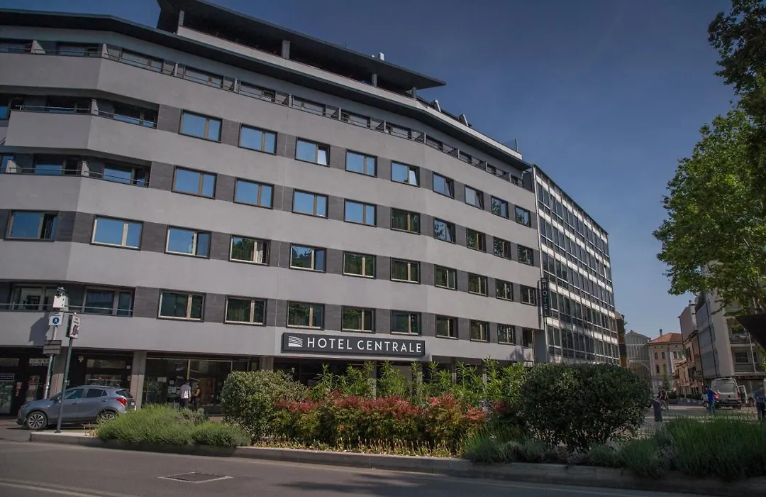 Hotel Centrale-1