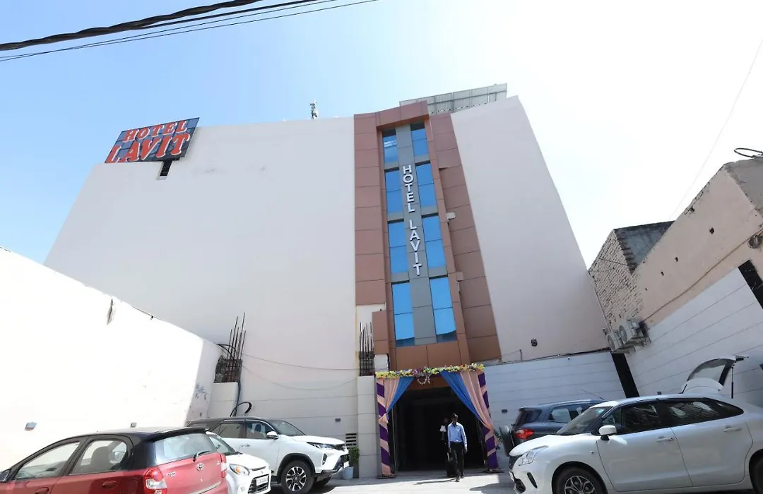 Hotel Lavit Couple Friendly Near Faridabad Metro Station-1
