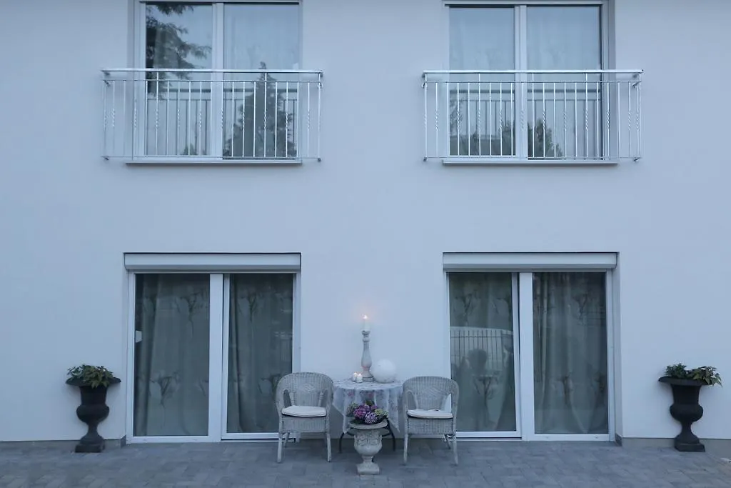 Pastel Guesthouse-1