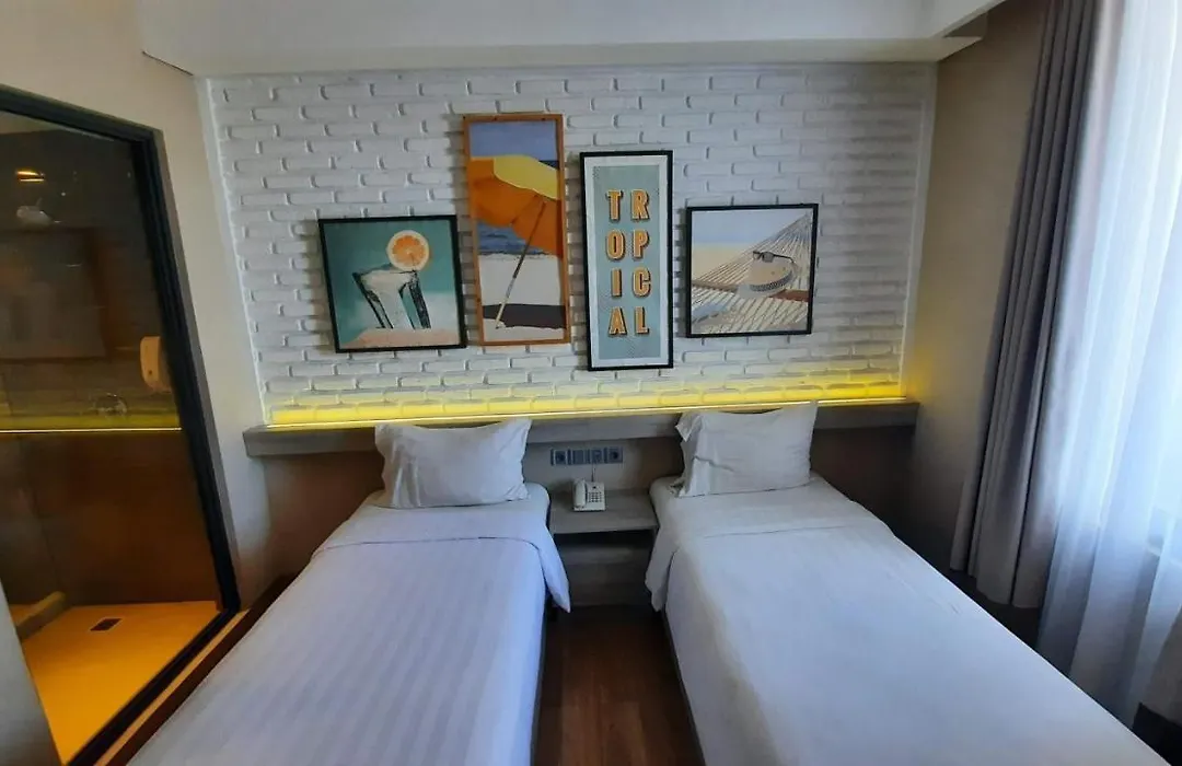 Expressia Hotel Makassar-1