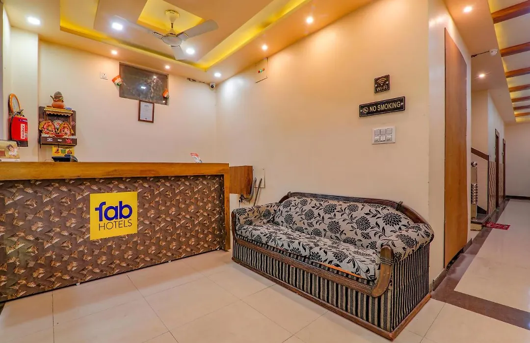 Fabhotel Shree Galaxy-1
