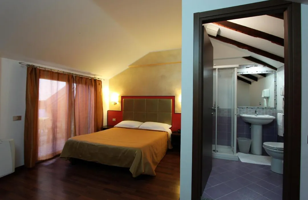 Lux Hotel Durante-1