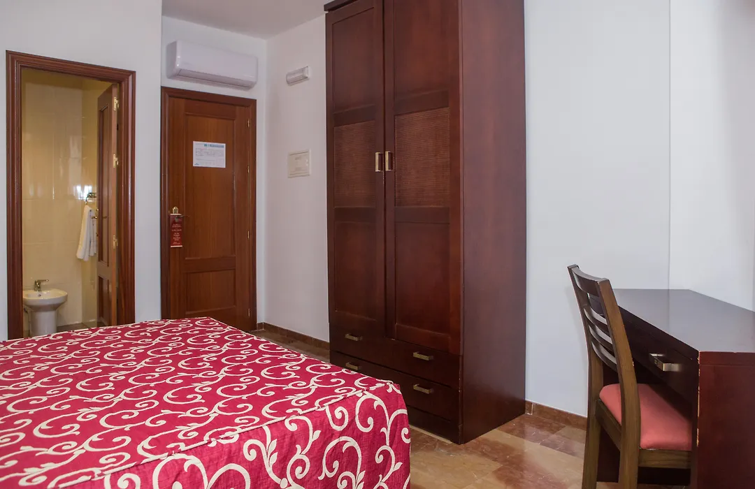 Hostal San Cayetano-1
