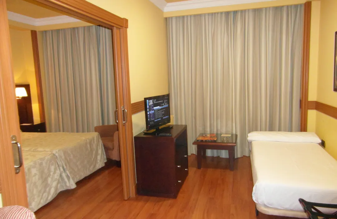 Hotel II Castillas Avila-1