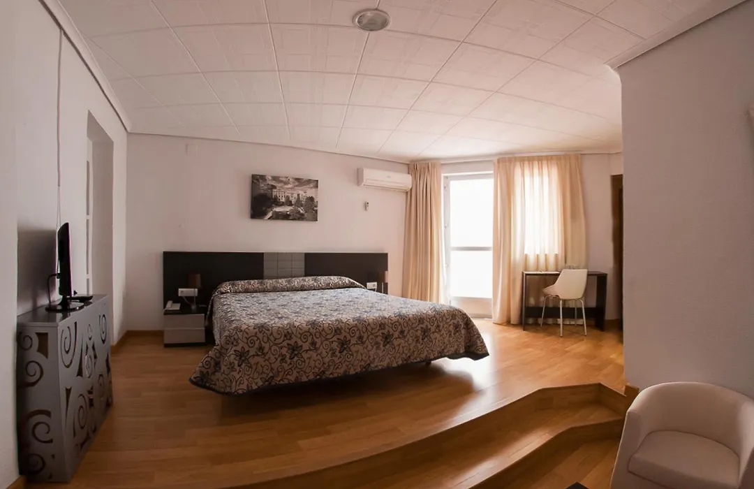 Hotel Altozano-1