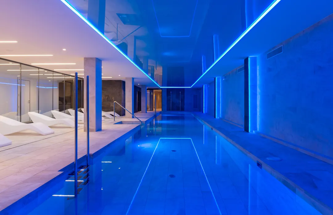 L'Azure Hotel Spa 4Sup-1