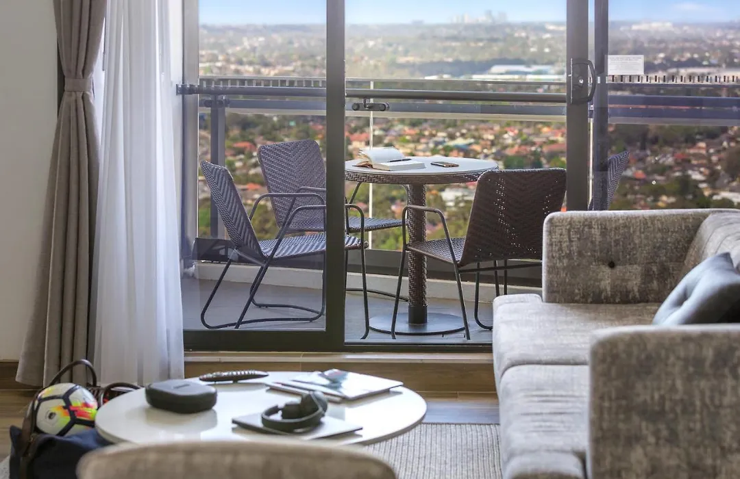 Meriton Suites Church Street, Parramatta-1