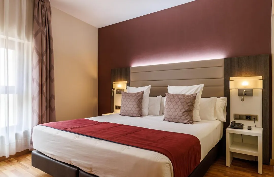Hotel Ronda Lesseps-1