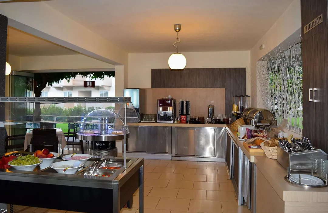 Zoes Hotel & Suites-1