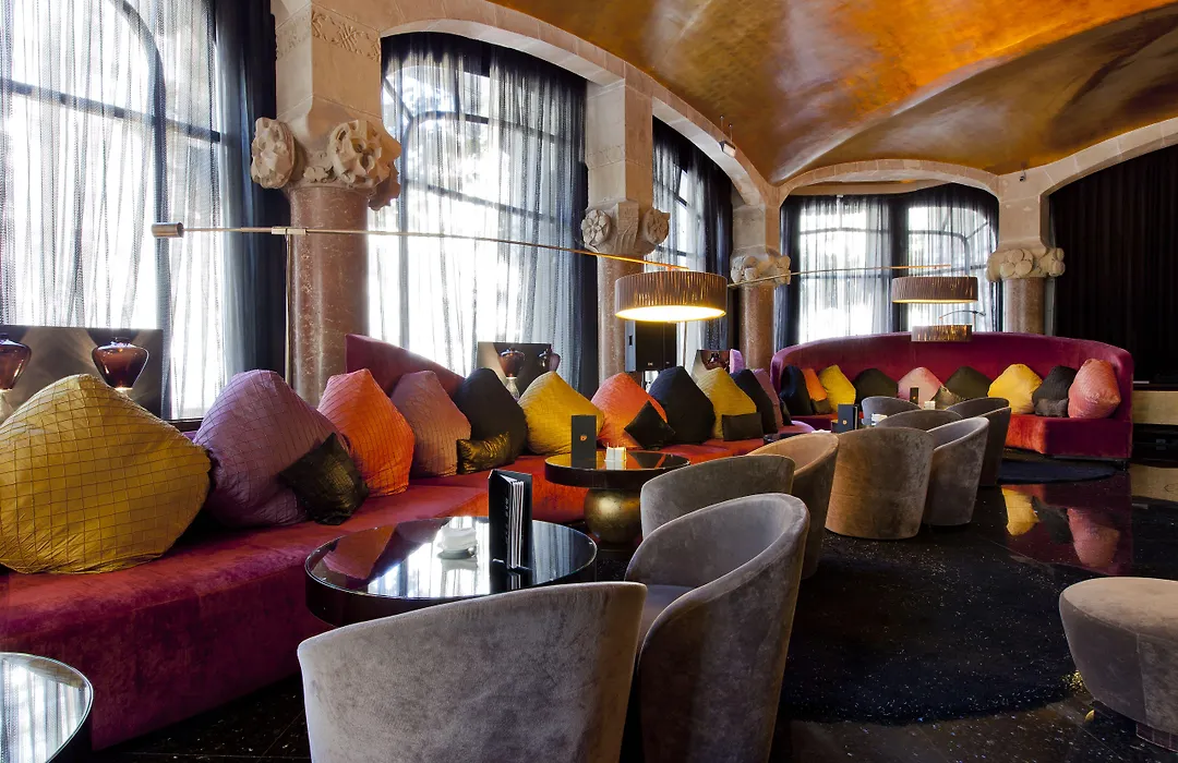 Hotel Casa Fuster G.L Monumento-1