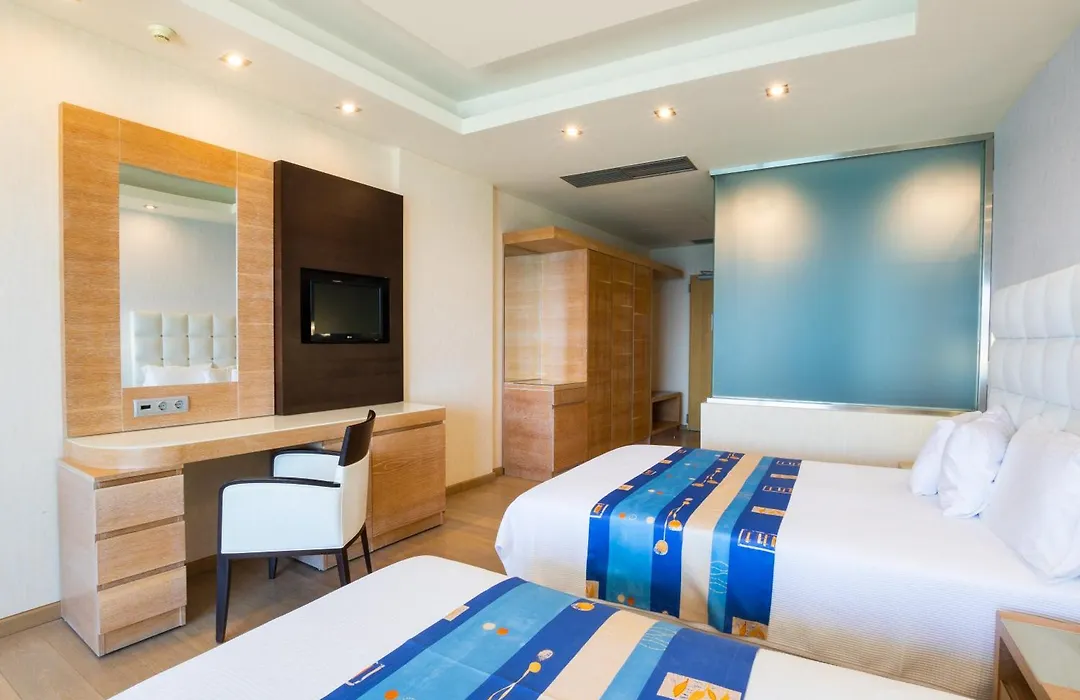 Konstantinos Palace-1