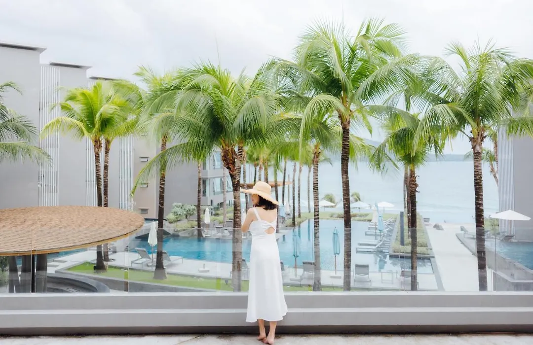Oceanfront Beach Resort-1