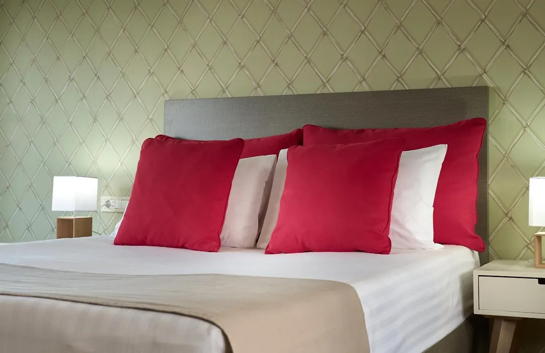 Koukounaria Hotel & Suites-1