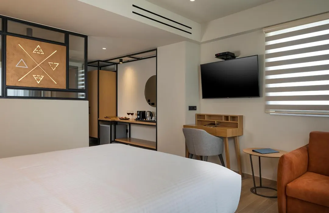 Hyperion City Hotel & Spa-1
