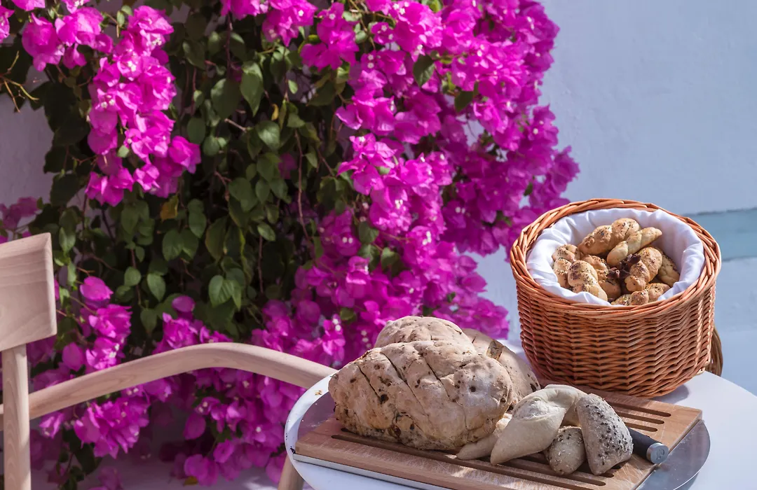 Katikies Santorini - Gea House - The Leading Hotels Of The World-1