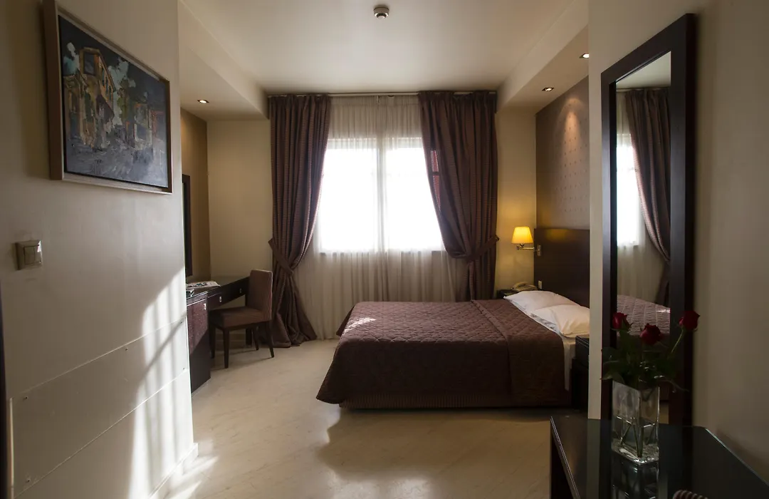 Davitel - Tobacco Hotel-1