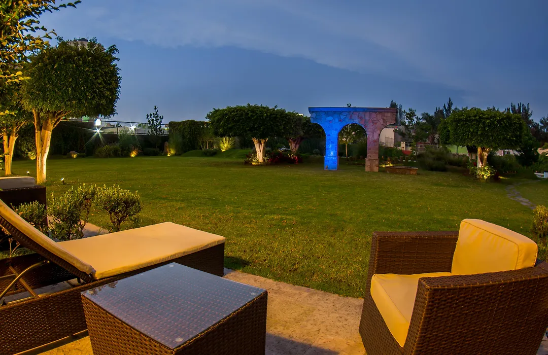 Hotel Estancia Business Class-1