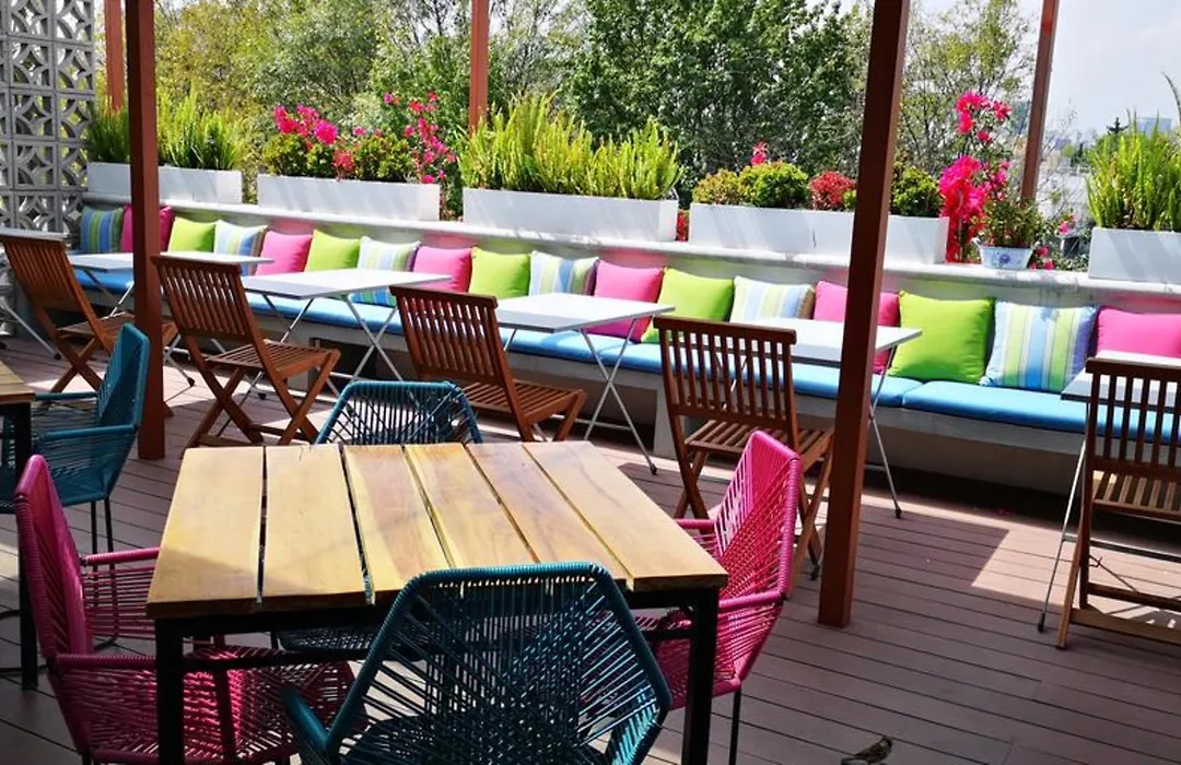Residence L' Heritage Aristoteles 225 By Bluebay-1