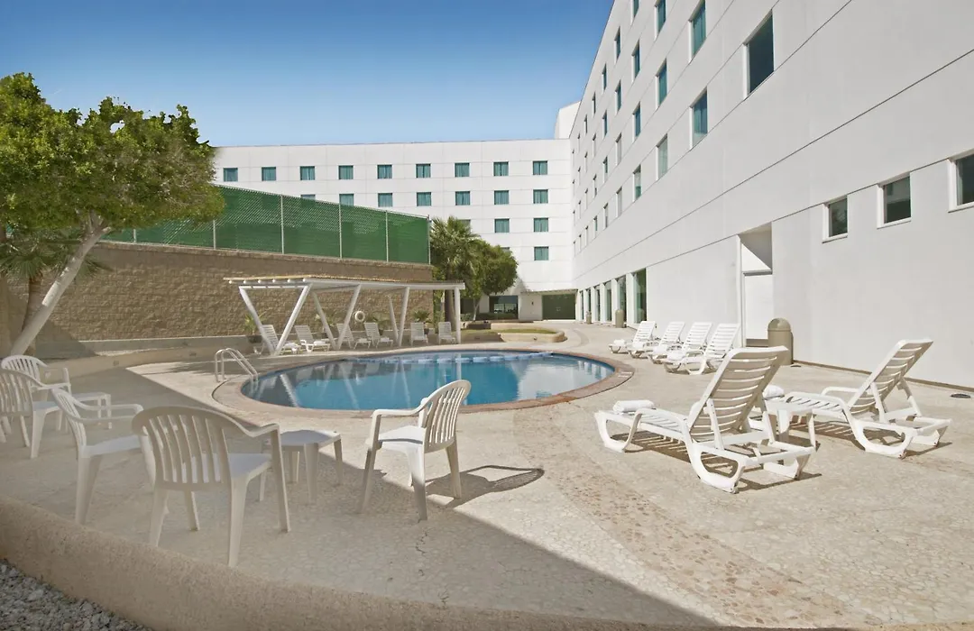 Fiesta Inn Mexicali-1