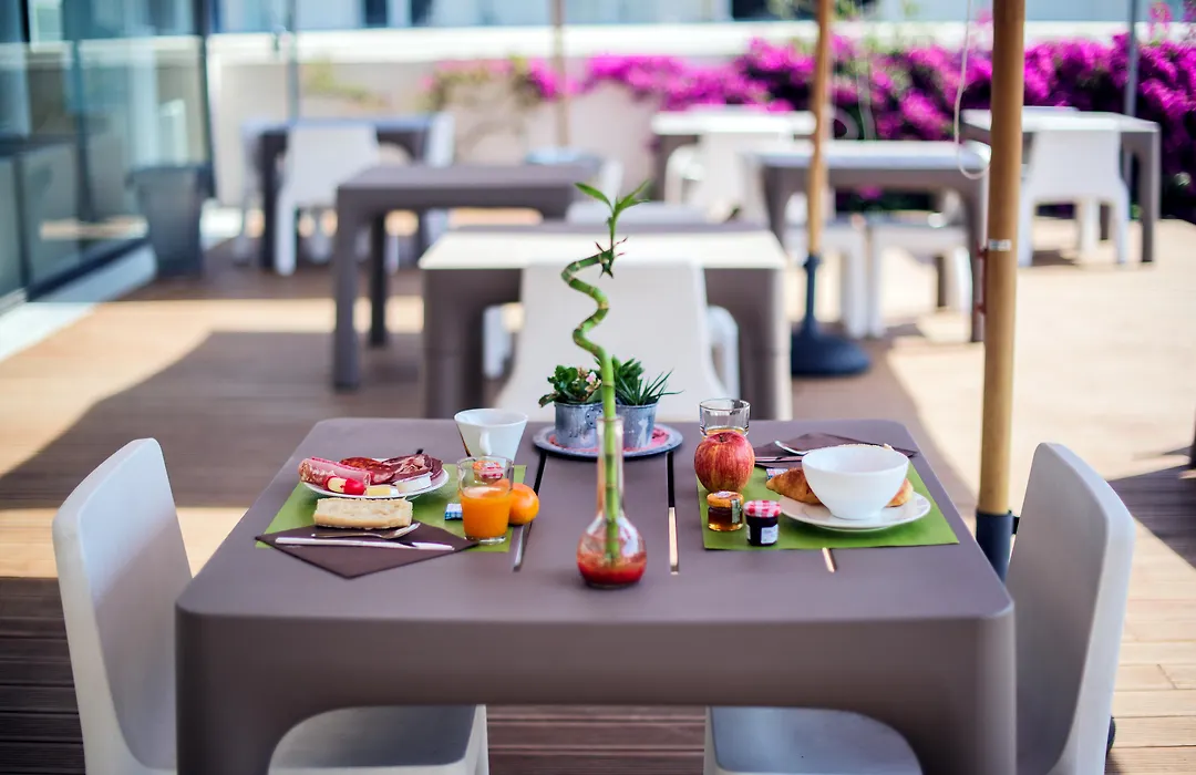 Comfort Aparthotel Antibes Le Maestria-1