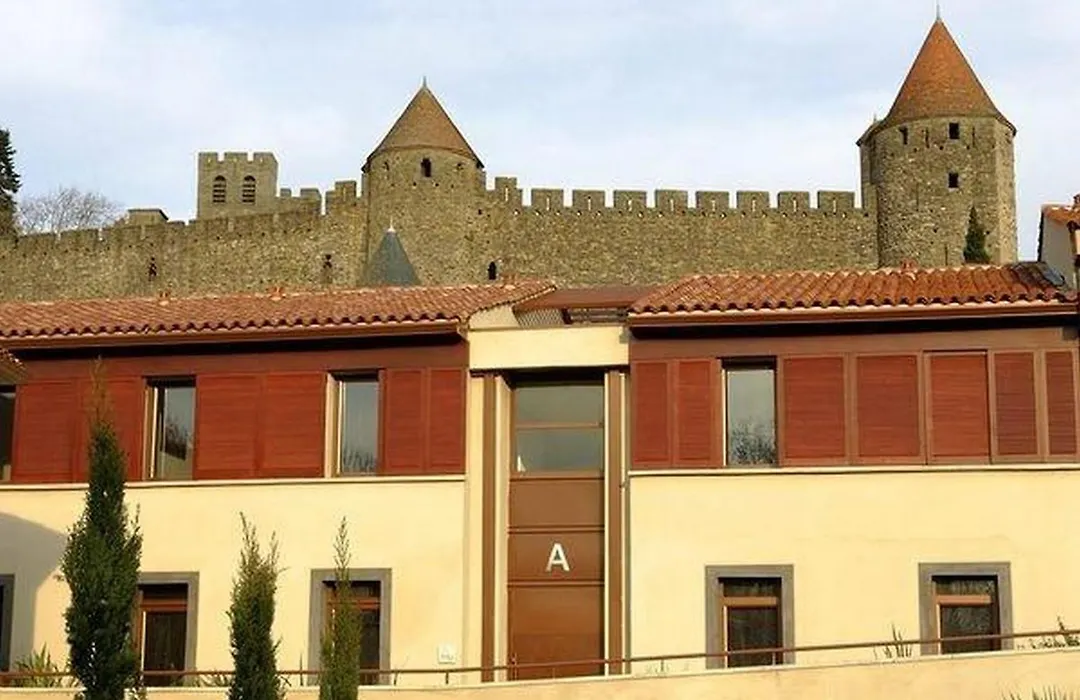 Adonis Carcassonne-1