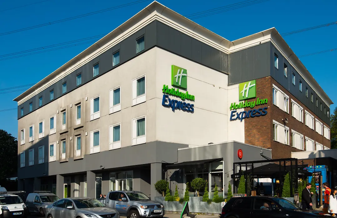 Holiday Inn Express London-Wimbledon-South, An Ihg Hotel-1