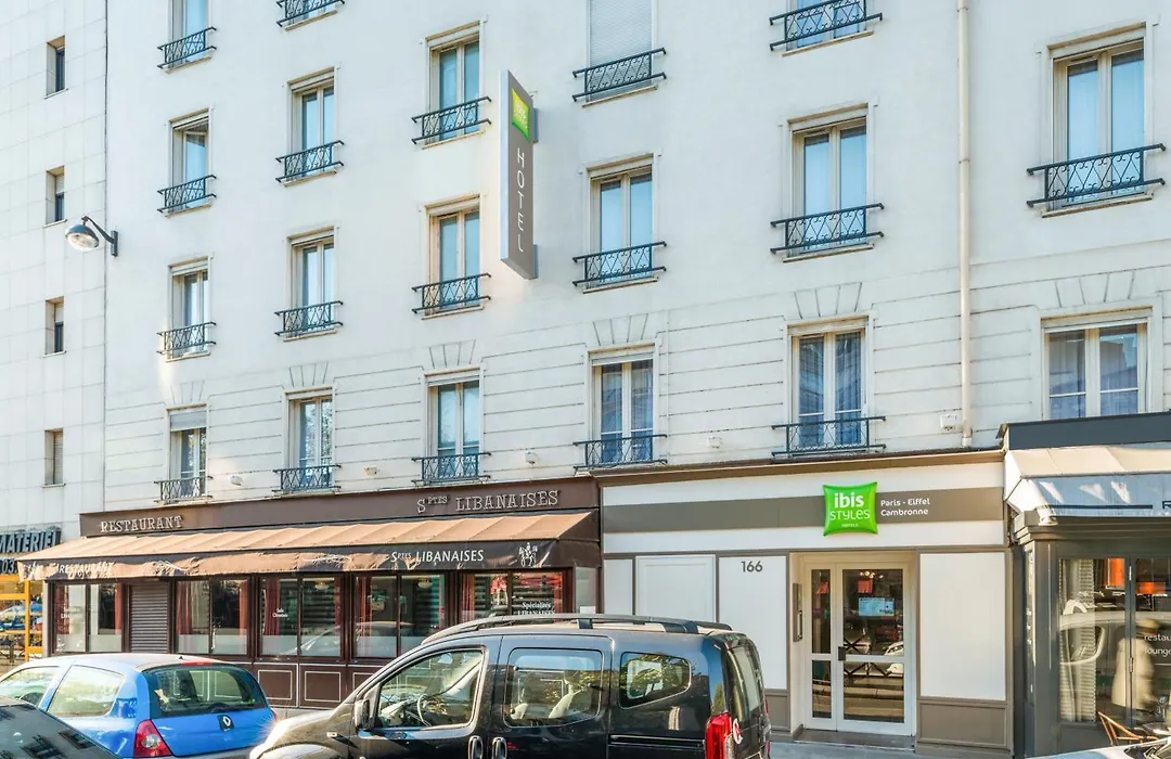ibis Styles Paris Eiffel Cambronne-1