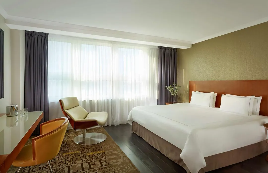 Park Plaza Nottingham-1