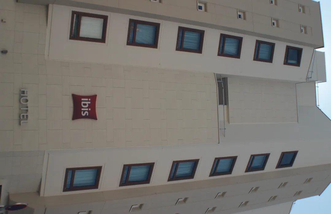 Ibis Nantes Centre Tour Bretagne-1