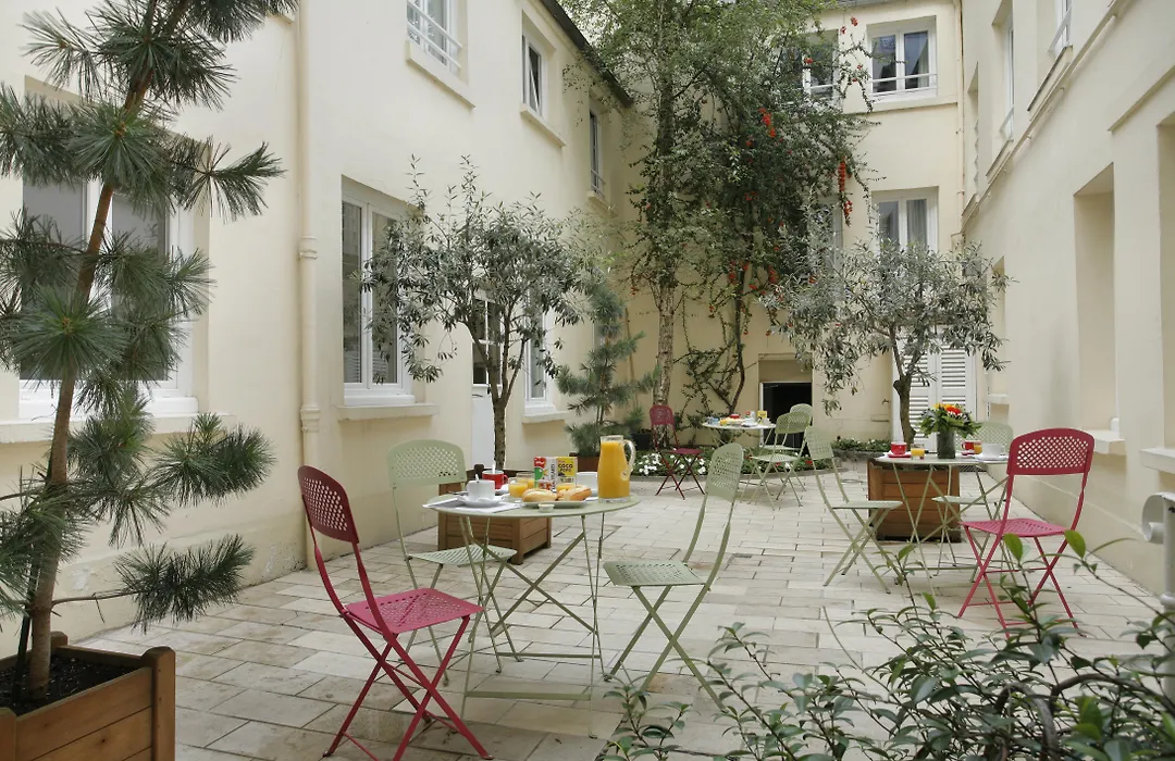 Alfred Hotels Paris Lecourbe- Hôtel Rénové-1
