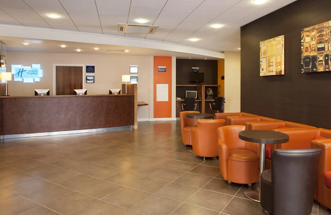 Holiday Inn Express Slough-1