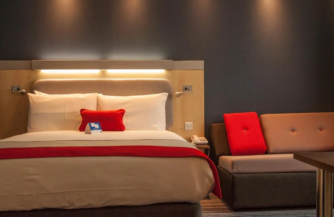 Holiday Inn Express Slough-1