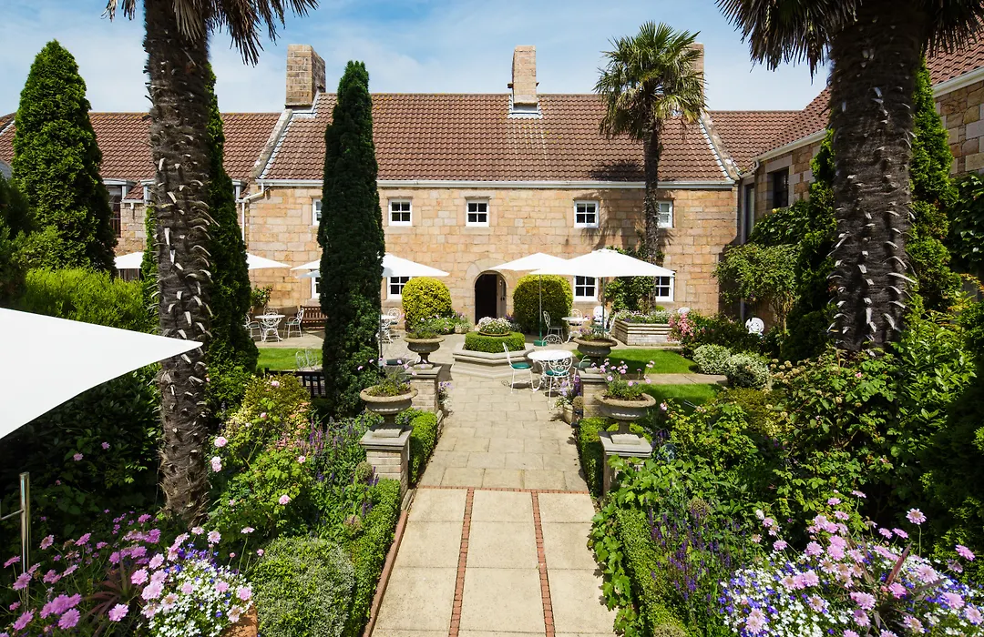 Greenhills Country Hotel-1