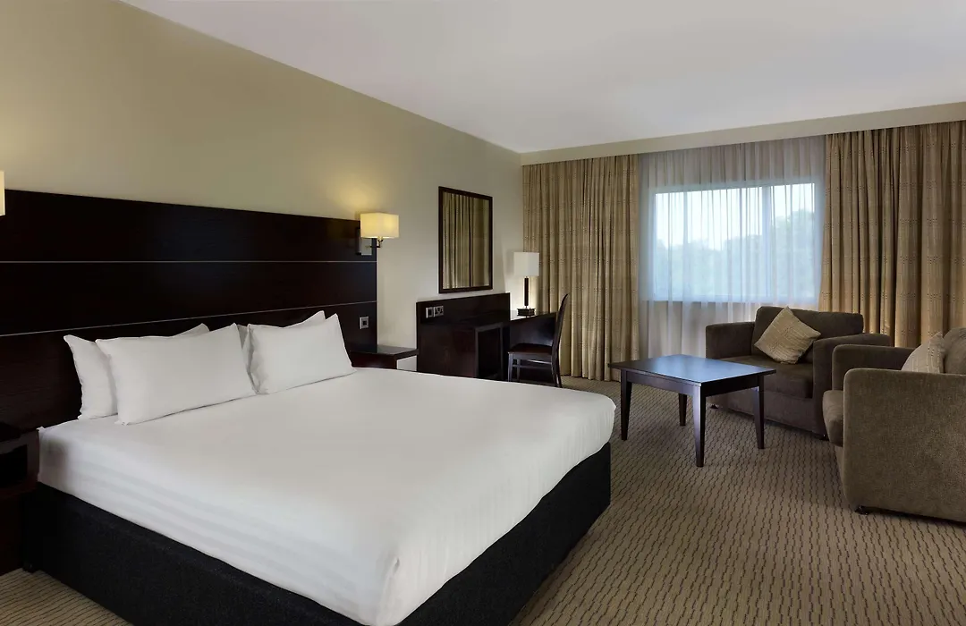 Doubletree By Hilton London Heathrow Airport-1