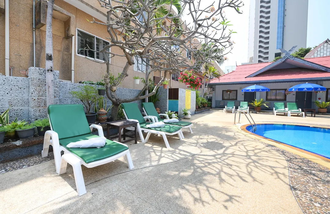 S Lodge Pattaya Formally Sabai Lodge-1