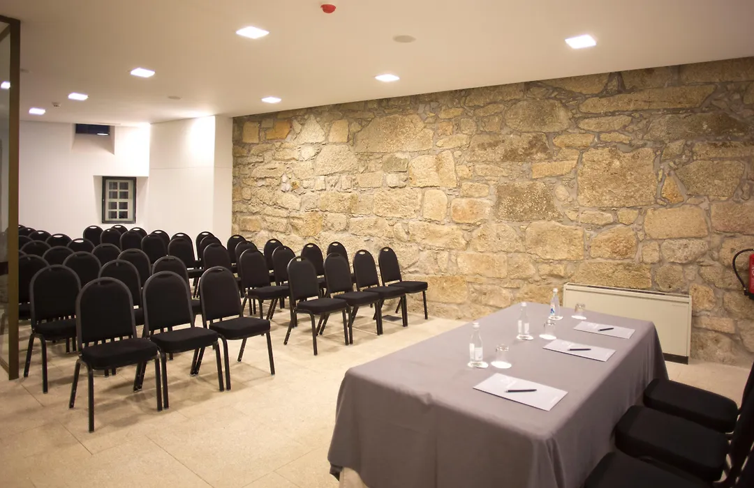 Hotel Carris Porto Ribeira-1