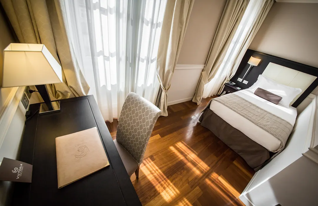 Victoria Hotel Letterario-1