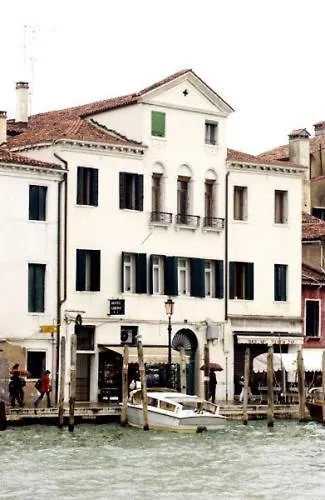 Hotel Airone-1