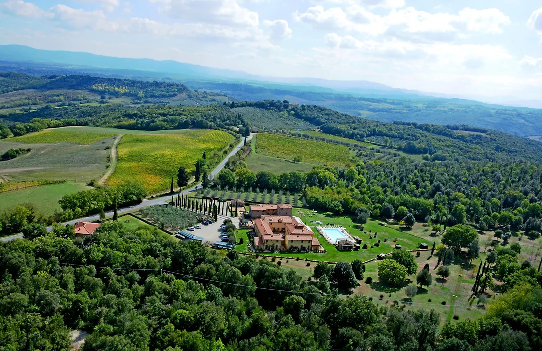 Hotel & Restaurant Casolare Le Terre Rosse-1
