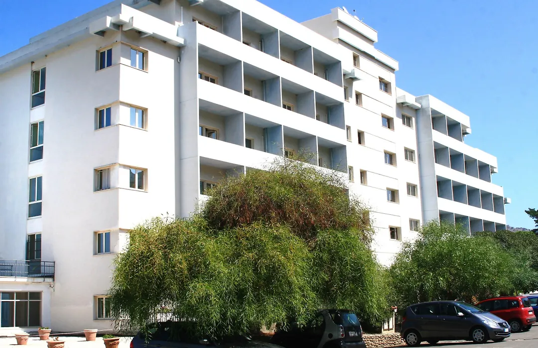 Hotel Santa Lucia Le Sabbie D'Oro-1