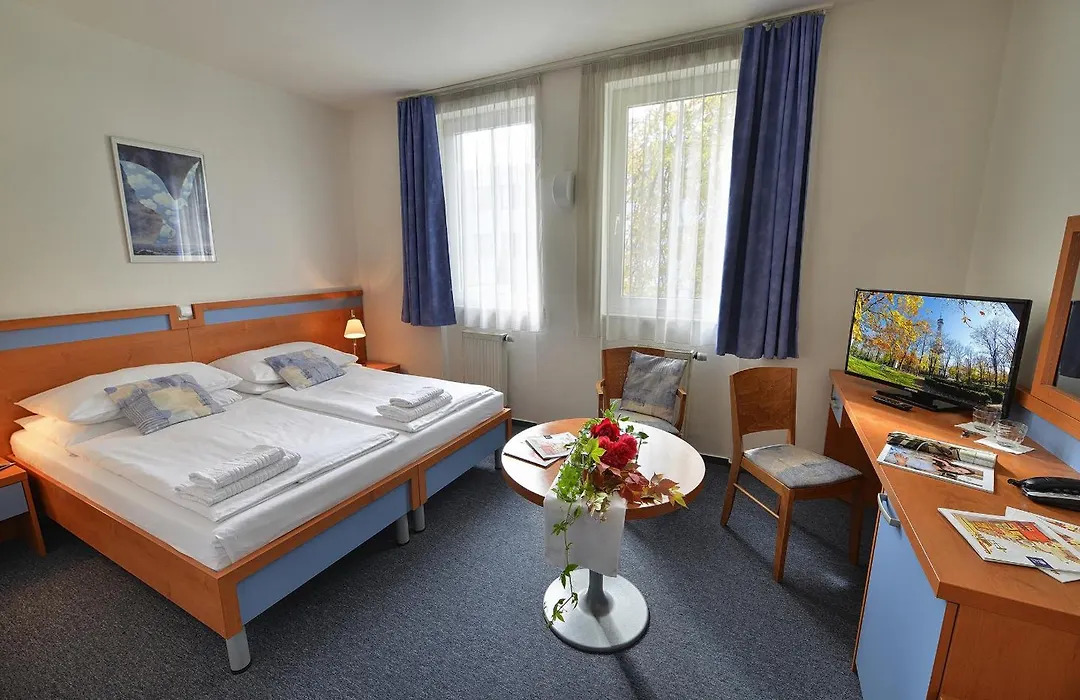 Ea Hotel Populus-1