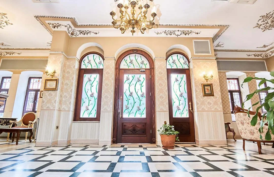 Amber Hotel & Spa-1