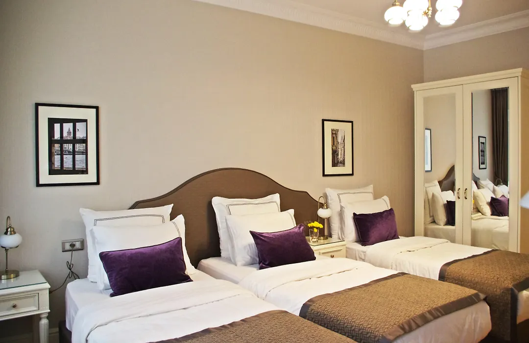 Meroddi Galata Mansion-1