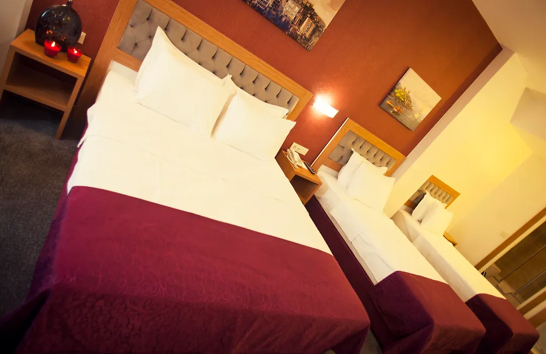 Helikon Business Hotel-1