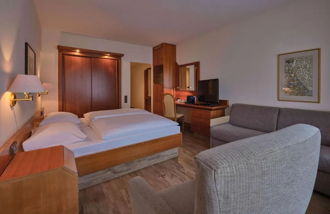Dorint Seehotel & Resort Bitburg/Suedeifel-1
