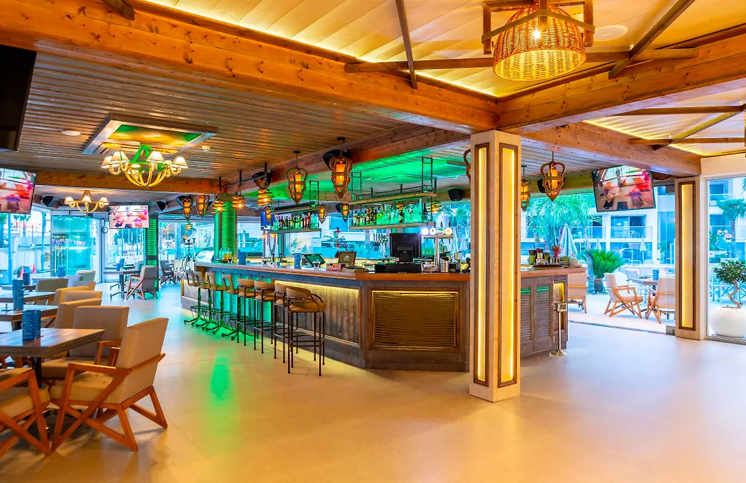 Limanaki Beach Hotel&Suites-1