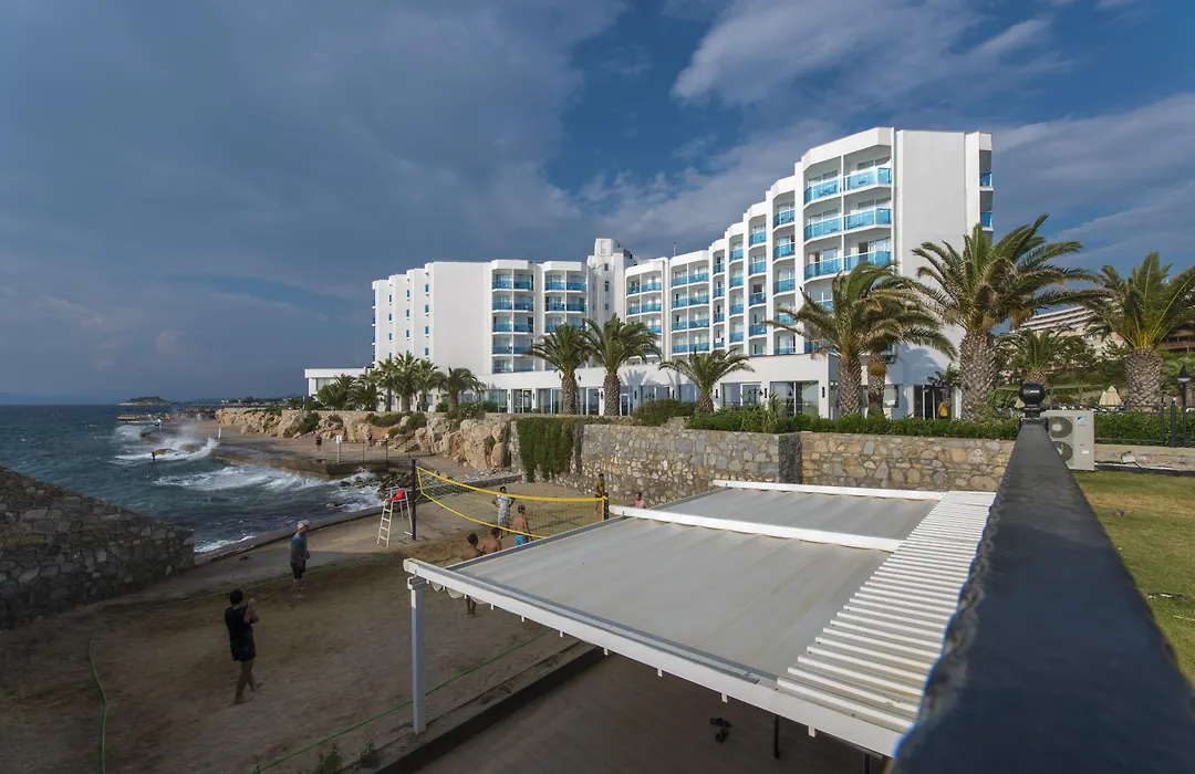 Le Bleu Hotel & Resort Kusadasi-1