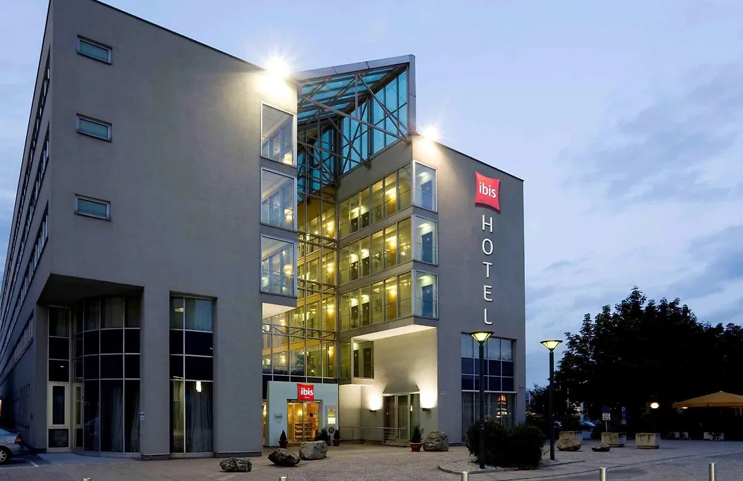 Ibis Linz City-1