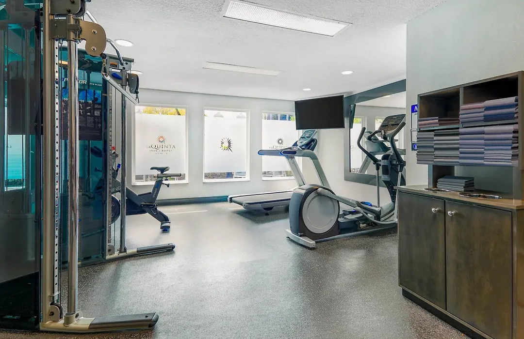 La Quinta By Wyndham Dallas - Las Colinas-1