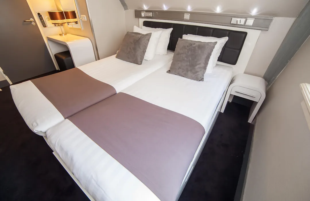Hotel Cc-1